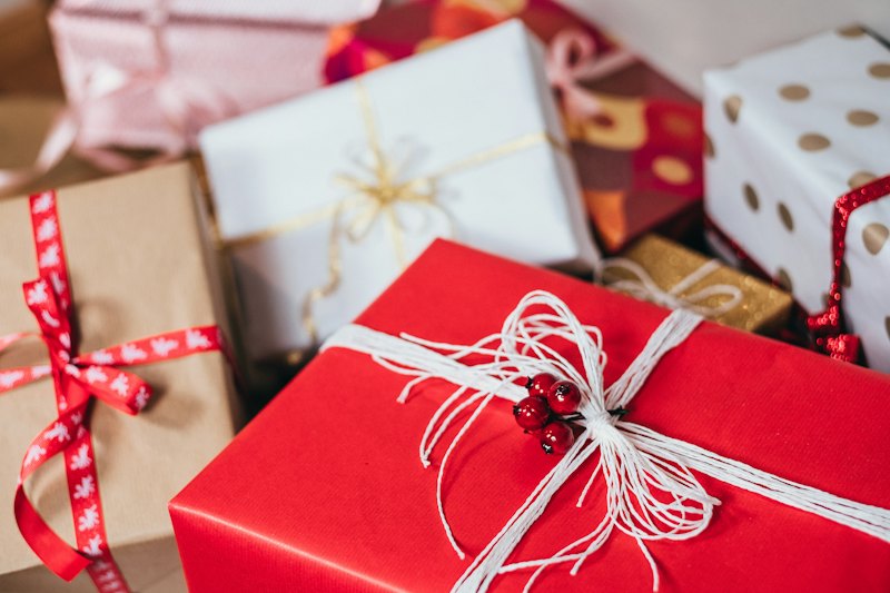 Plusieurs paquets cadeaux